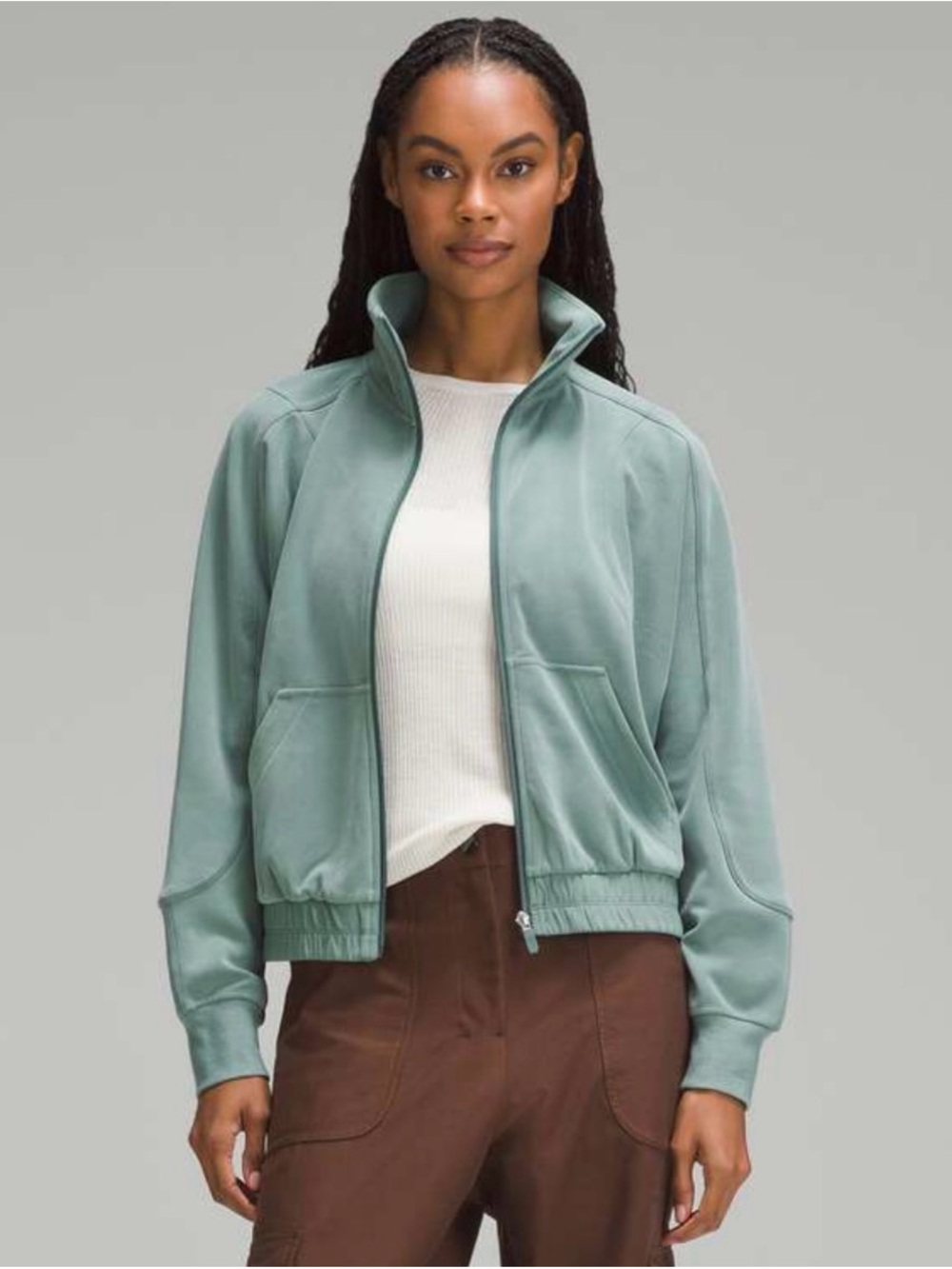 EUC Women's Lululemon Medium Forest Brushed Softstreme Funnel Neck Zip Up—Size 8